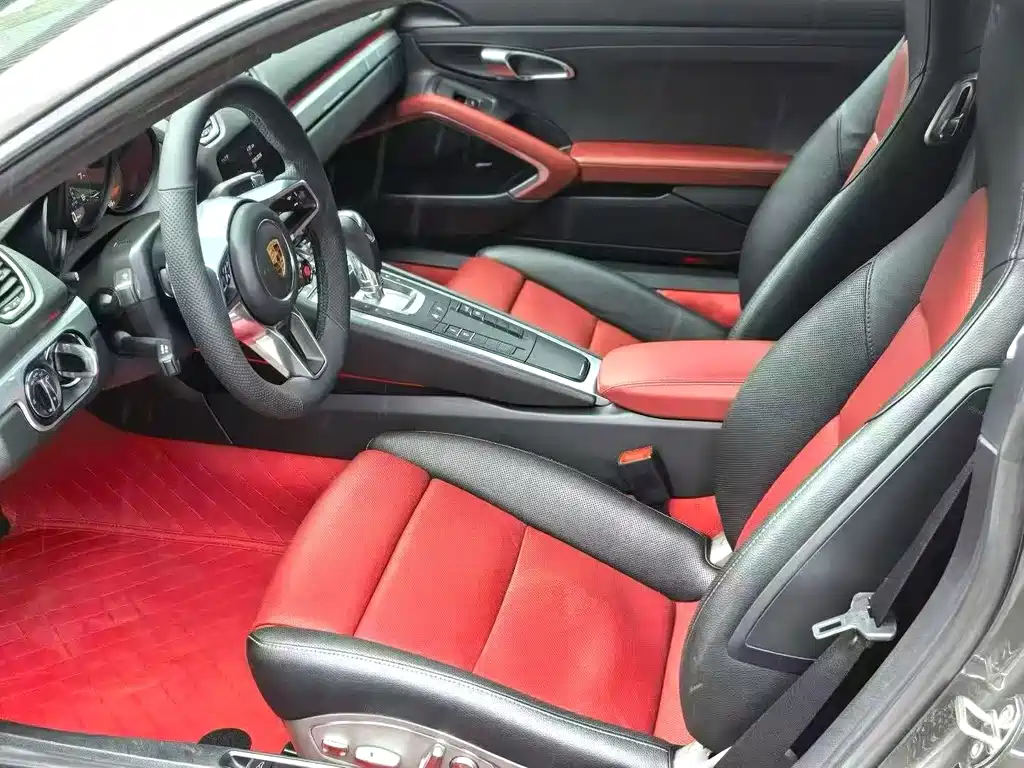 Porsche 718 Cayman 2.0 T