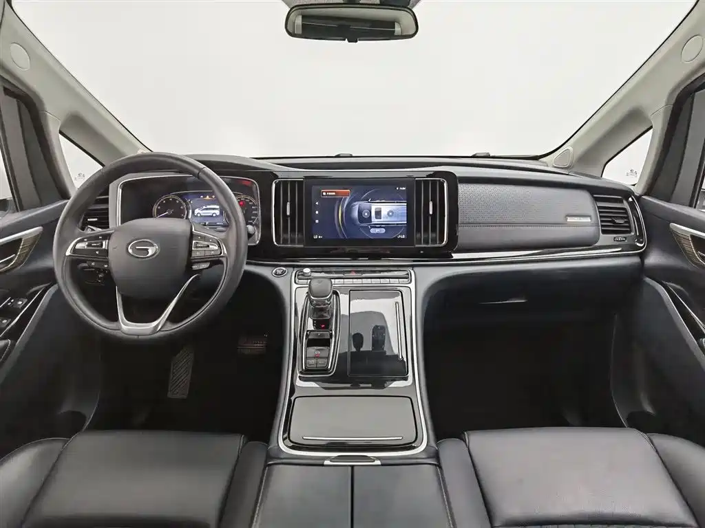 GAC Trumpchi M8 Leading Show Series 390 T Luxury