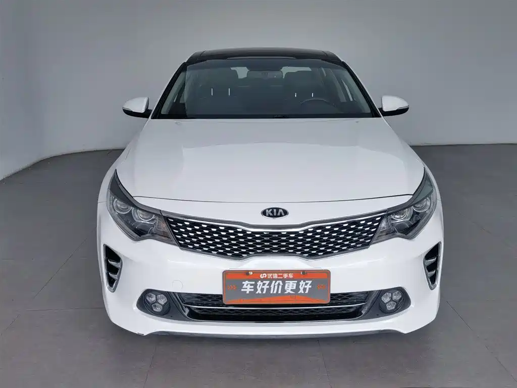 Kia K5 1.6 T Auto LUX