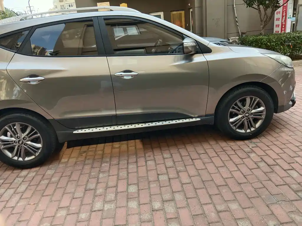 Hyundai ix35 2.0 L Auto 2 WD Intelligent GLS CN-IV