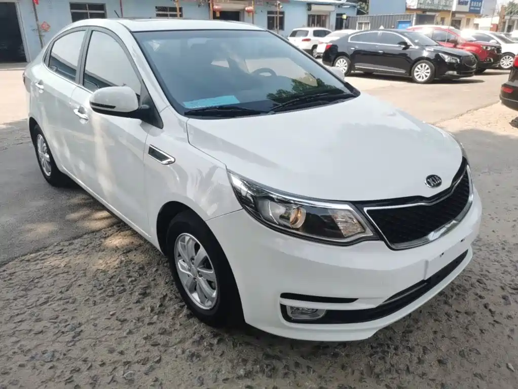 Kia K2 Sedan 1.4 L MT TOP