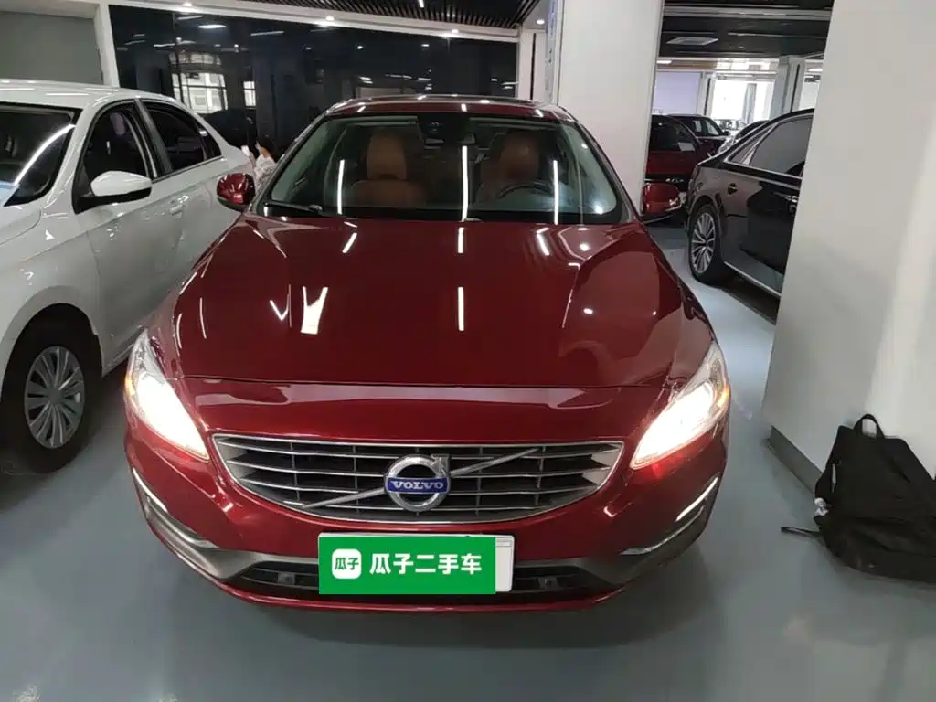 Volvo S60 S60 L 2.0 T Smart Vision