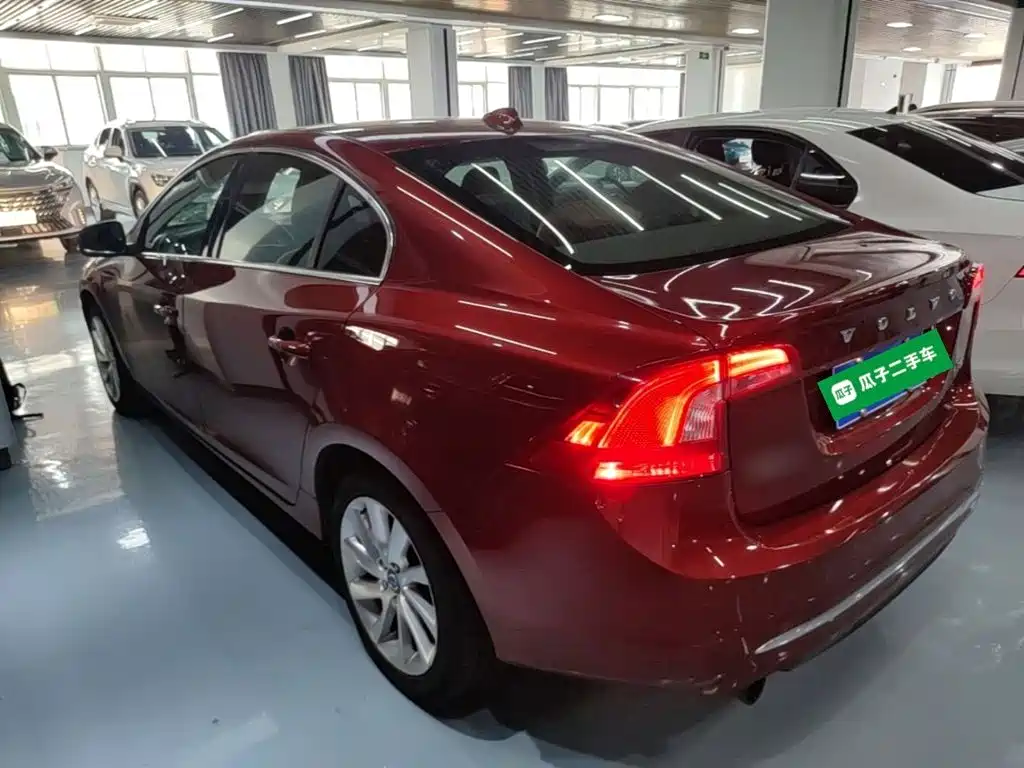 Volvo S60 S60 L 2.0 T Smart Vision