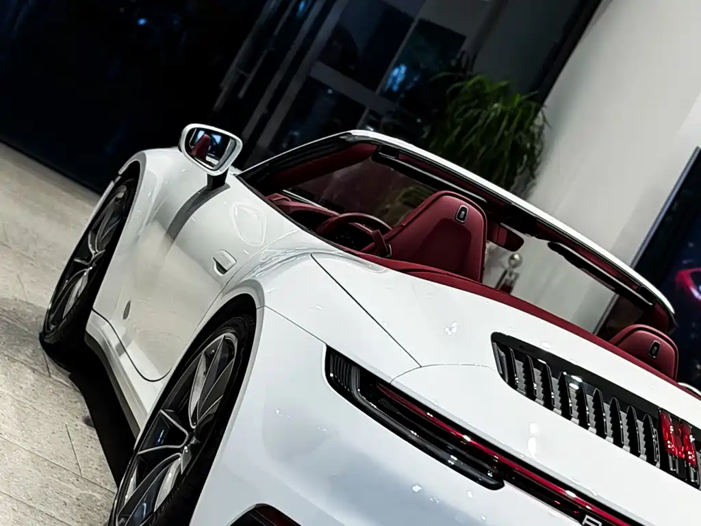 Porsche 911 Carrera Cabriolet 3.0 T
