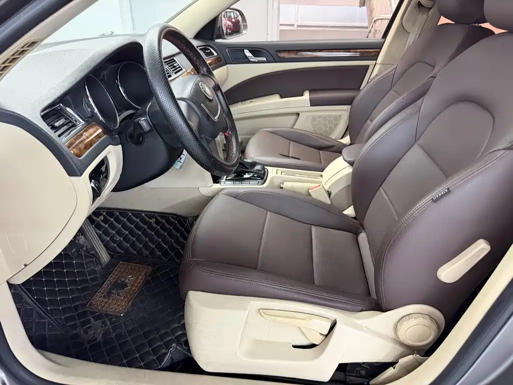 Superb 1.8 TSI Auto Grace