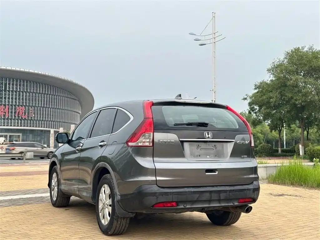 Honda CR-V 2.4 L 4 WD Luxury