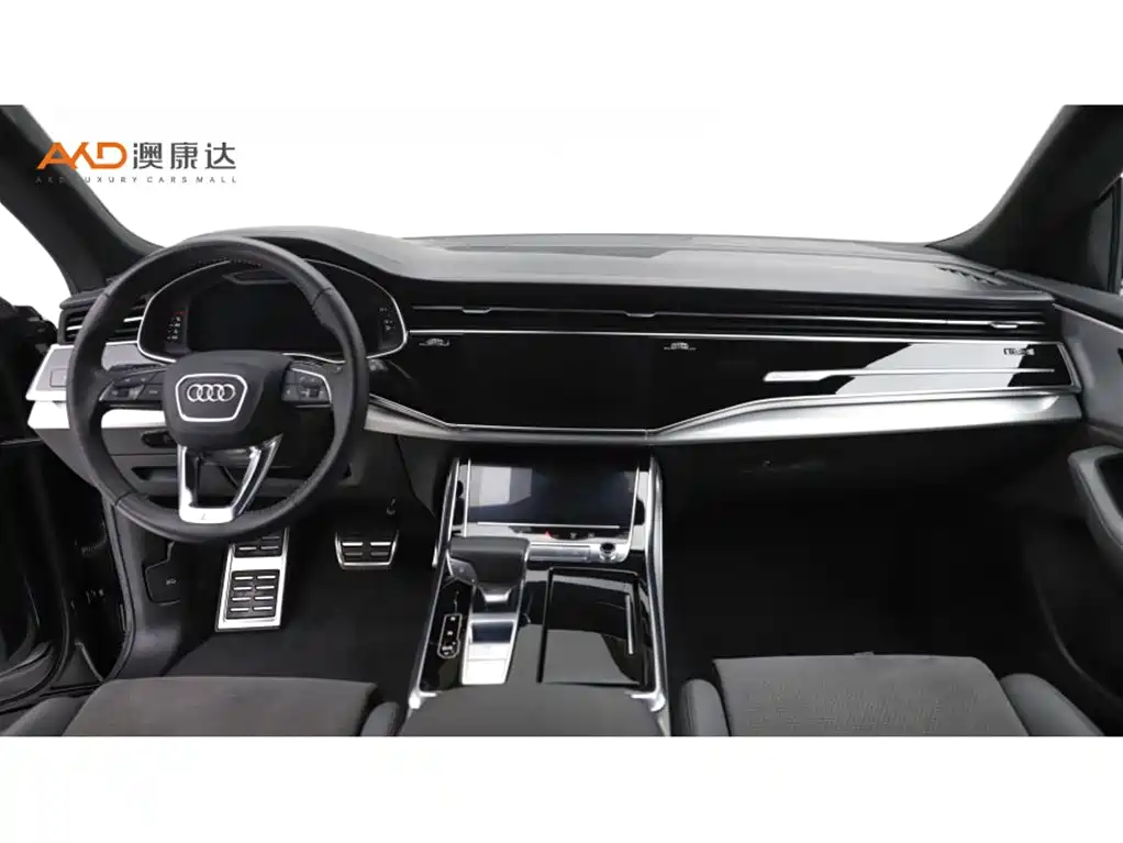 Audi Q8 奥迪Q82019款 55 TFSI 臻选动感型