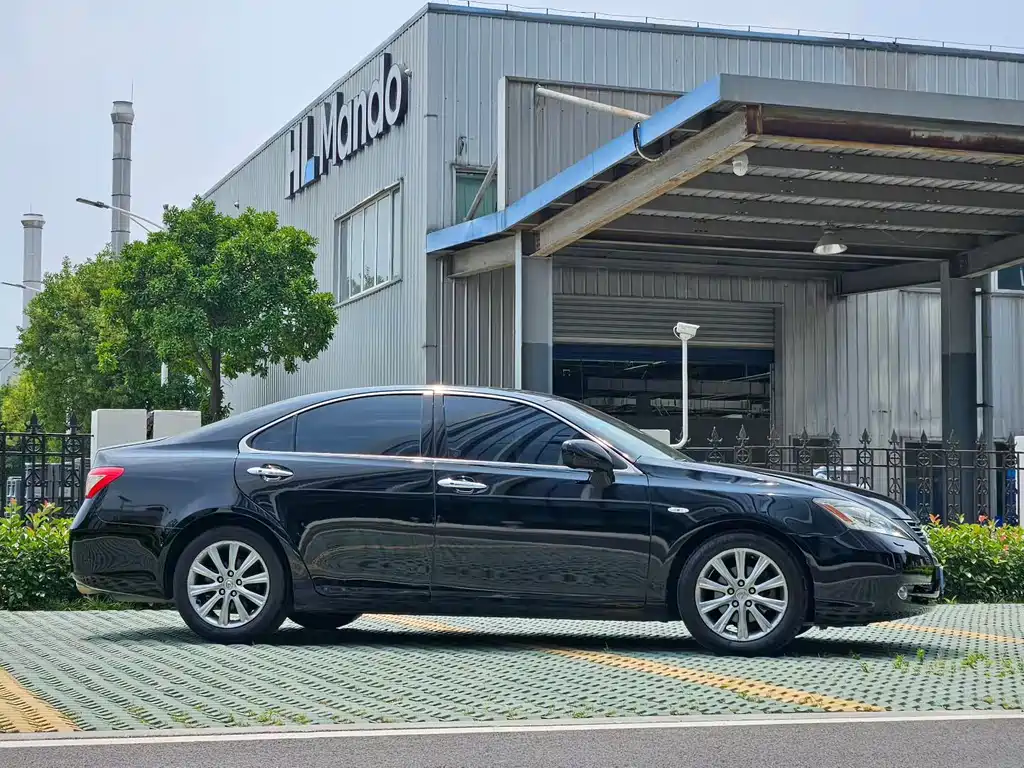 Lexus ES 350 Luxury