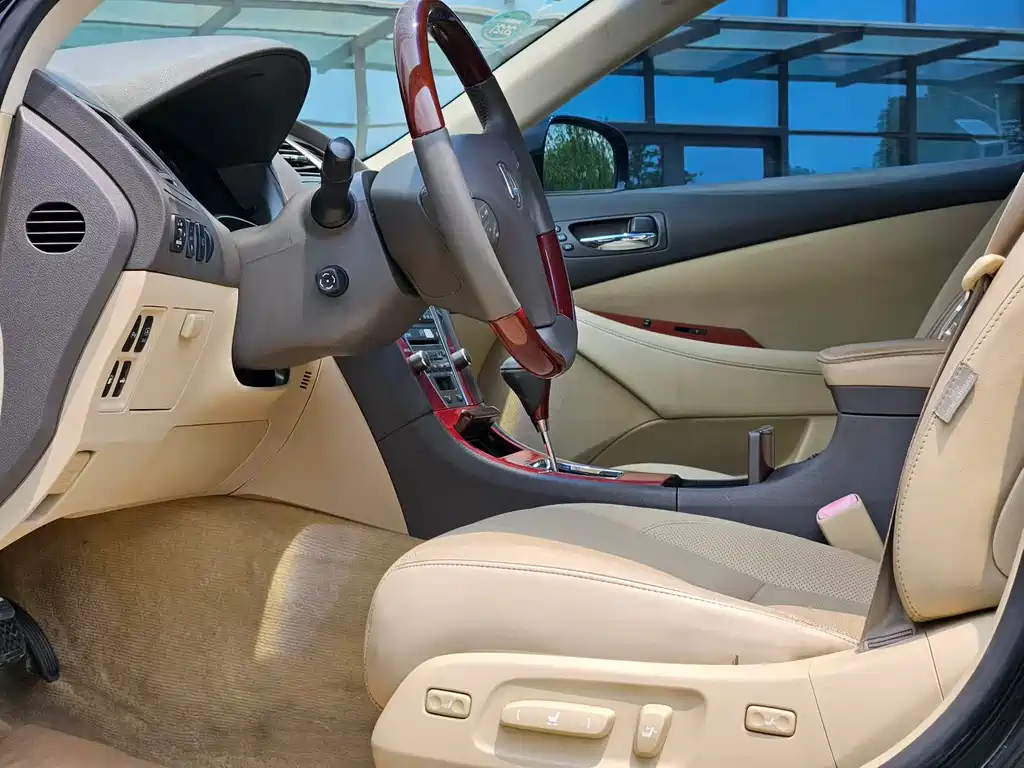 Lexus ES 350 Luxury
