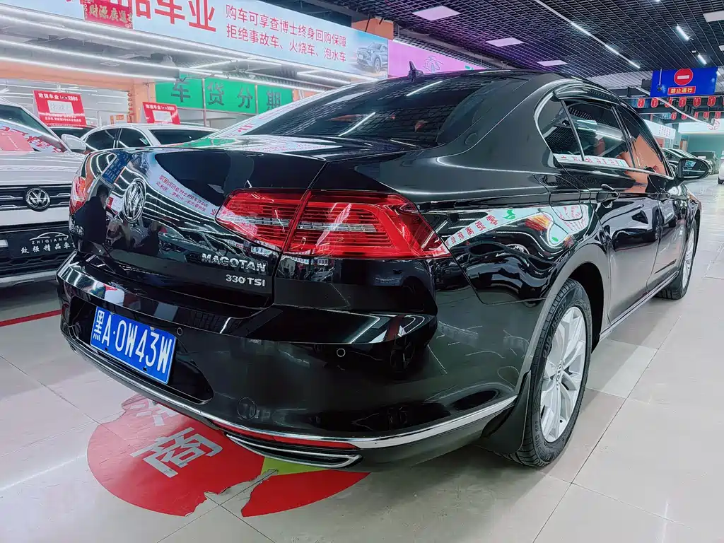 Magotan 330 TSI DSG Luxury CN-VI