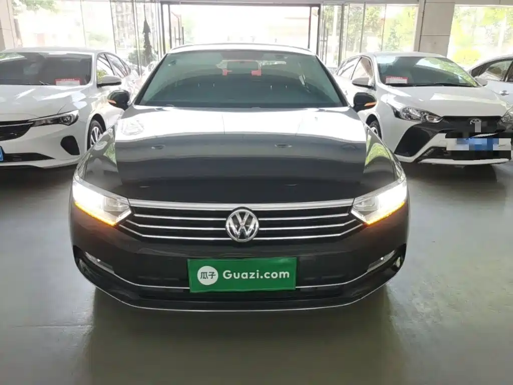 Magotan 330 TSI DSG Leading CN-VI
