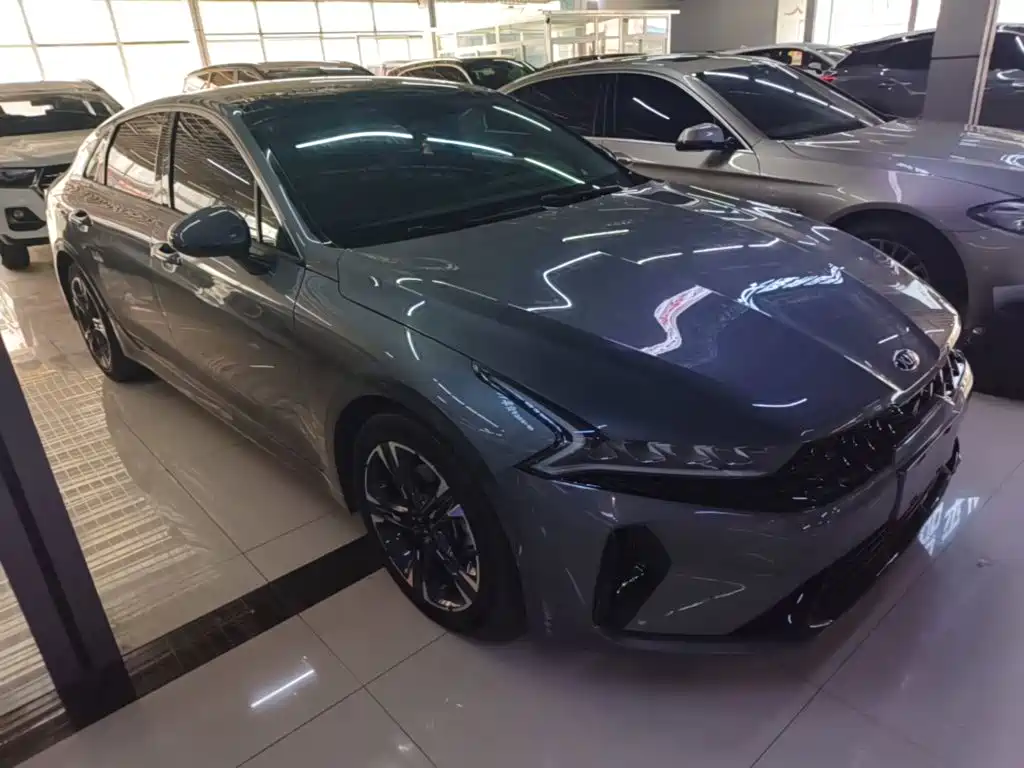 Kia K5 270 T CVVD Luxury Tech