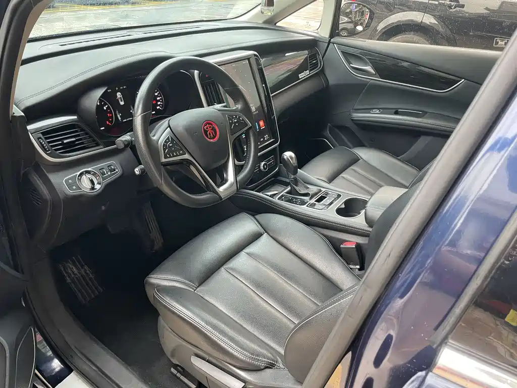 Song MAX 1.5 T Auto Connected Elite 6-seat