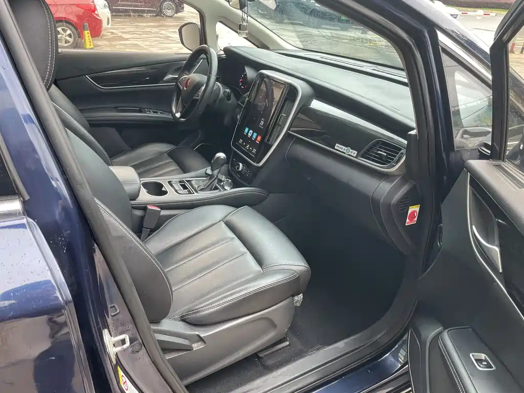 Song MAX 1.5 T Auto Connected Elite 6-seat