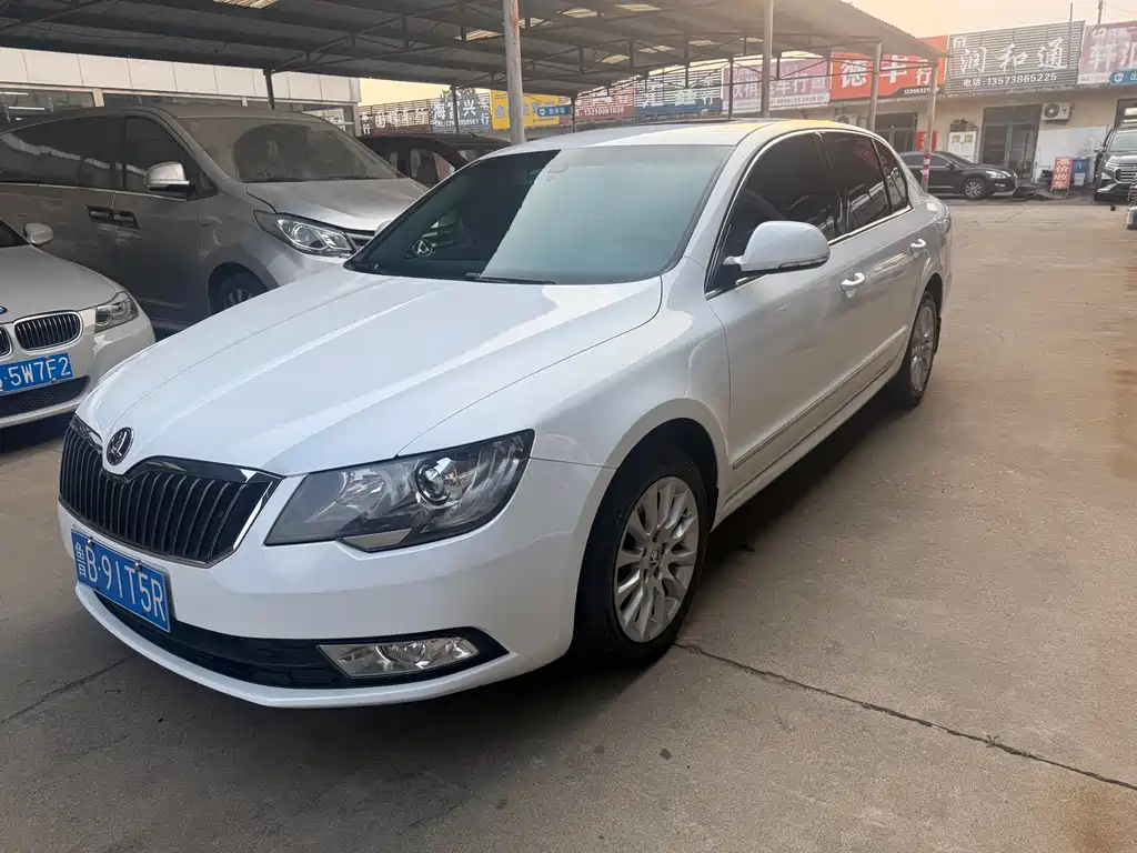 Superb 1.8 TSI Auto Noble