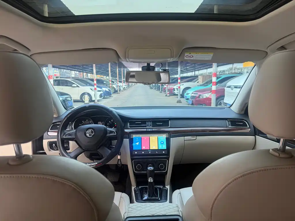 Superb 1.8 TSI Auto Noble