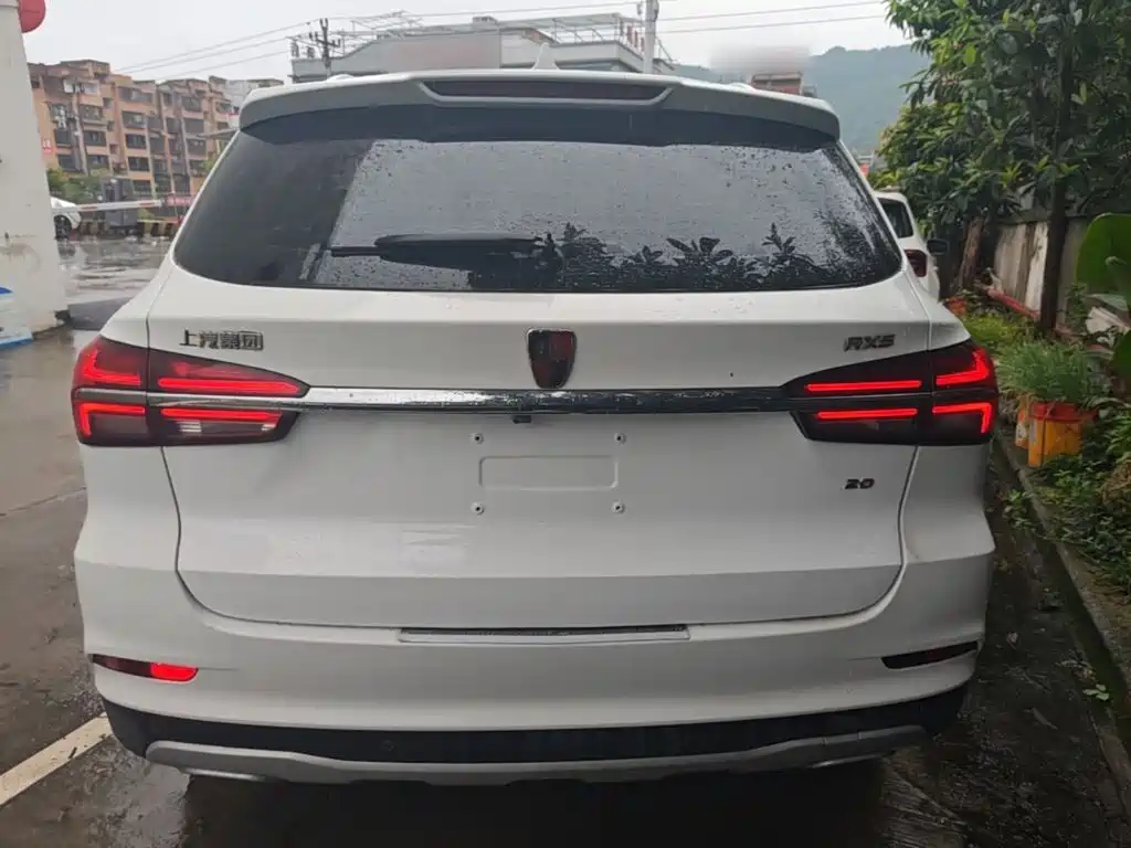 Roewe RX5 20 T 2 WD Auto Internet Smart Enjoyment
