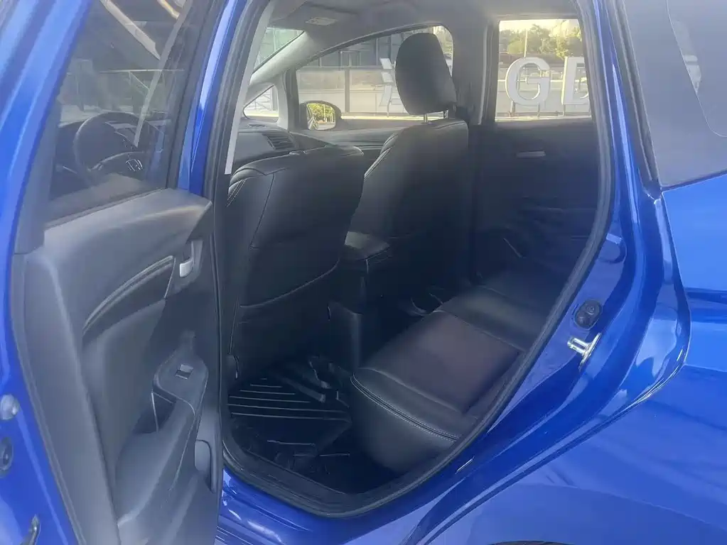 Fit 1.5 L CVT Comfort