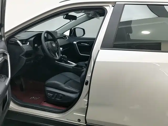 Wildlander 2.0 L CVT 2 WD Luxury PLUS