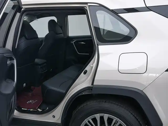 Wildlander 2.0 L CVT 2 WD Luxury PLUS