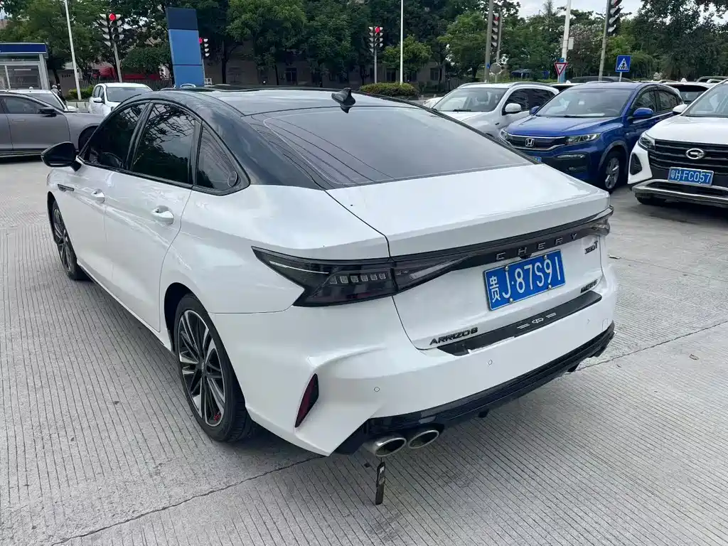 Arrizo 8 艾瑞泽8 2025款 1.6 T DCT尚