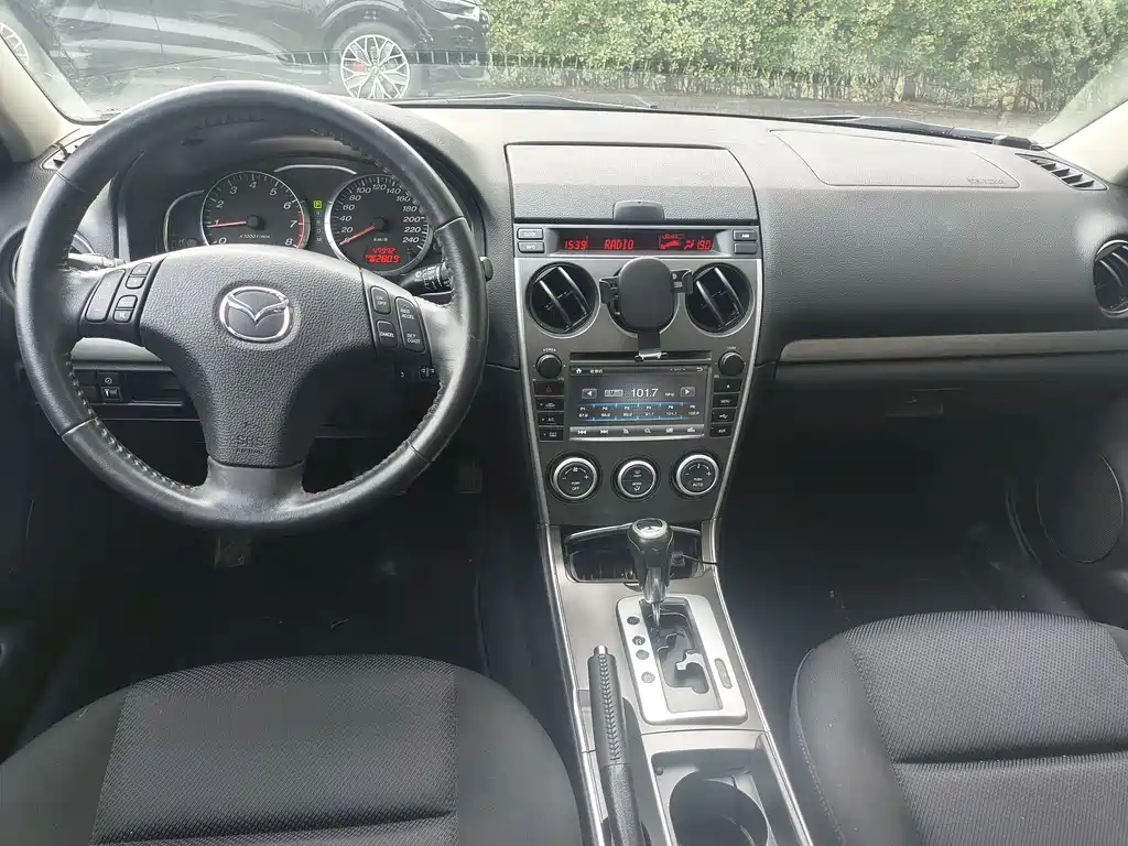 Mazda 6 2.0 L Auto Fashion