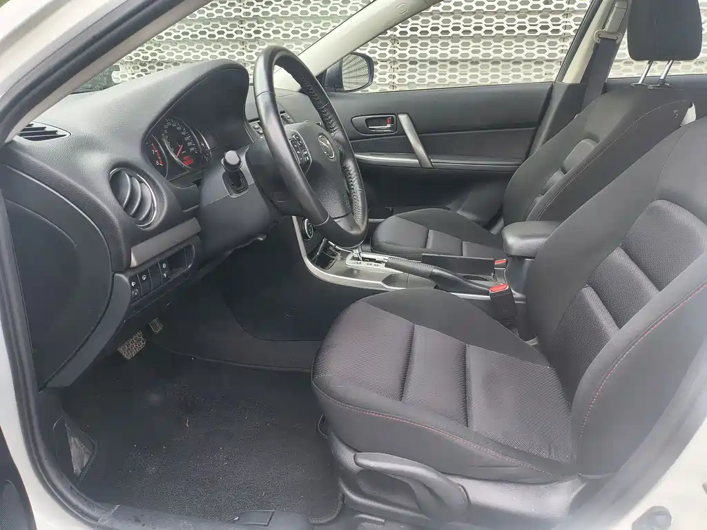 Mazda 6 2.0 L Auto Fashion