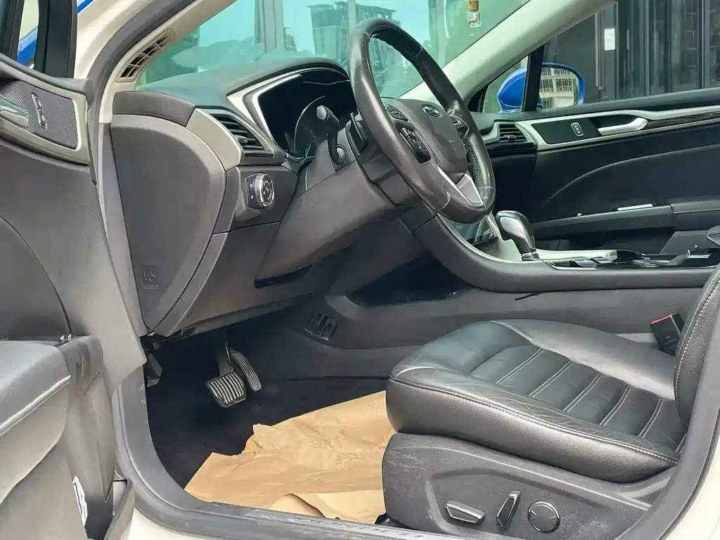 Mondeo 2.0 L GTDi200 Fashion