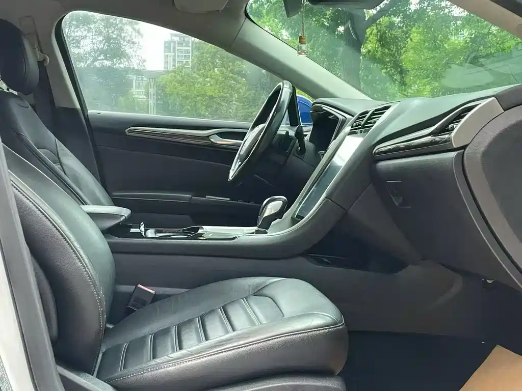 Mondeo 2.0 L GTDi200 Fashion
