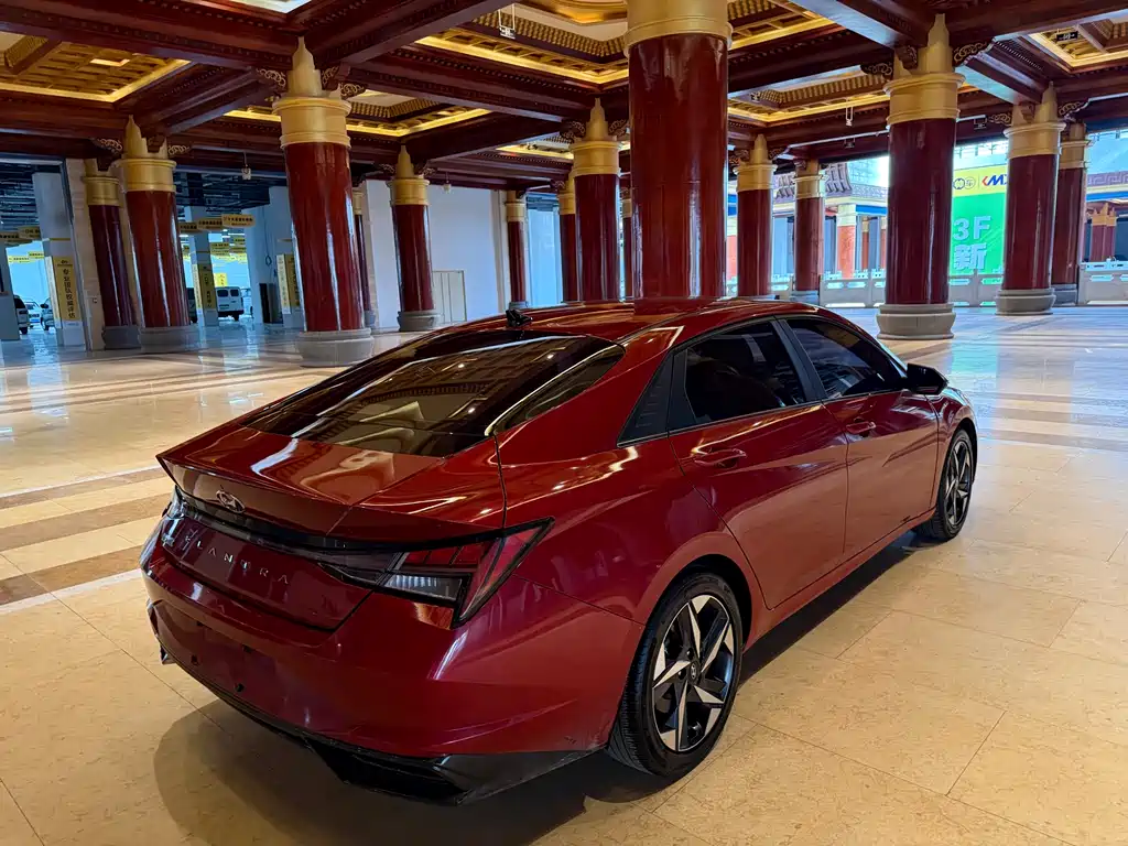 Elantra 1.5 L CVT LUX Distinguished