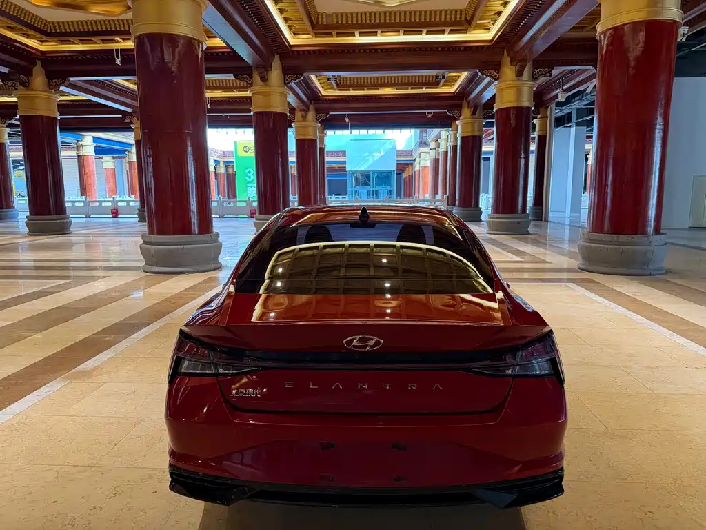 Elantra 1.5 L CVT LUX Distinguished