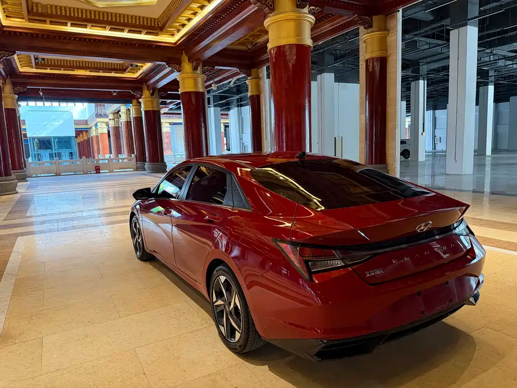 Elantra 1.5 L CVT LUX Distinguished