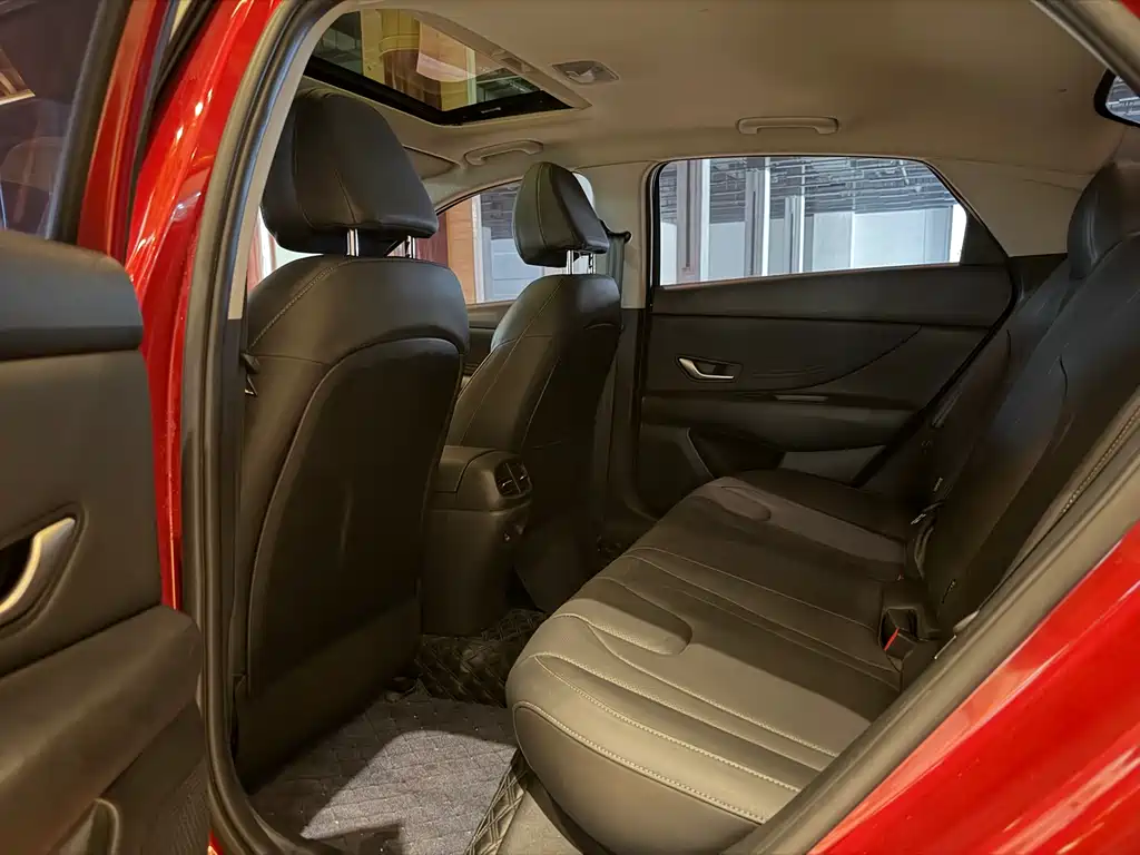 Elantra 1.5 L CVT LUX Distinguished