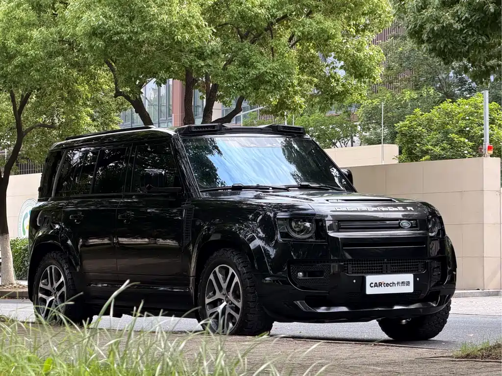 Land Rover Defender 110 3.0 T P400 XS