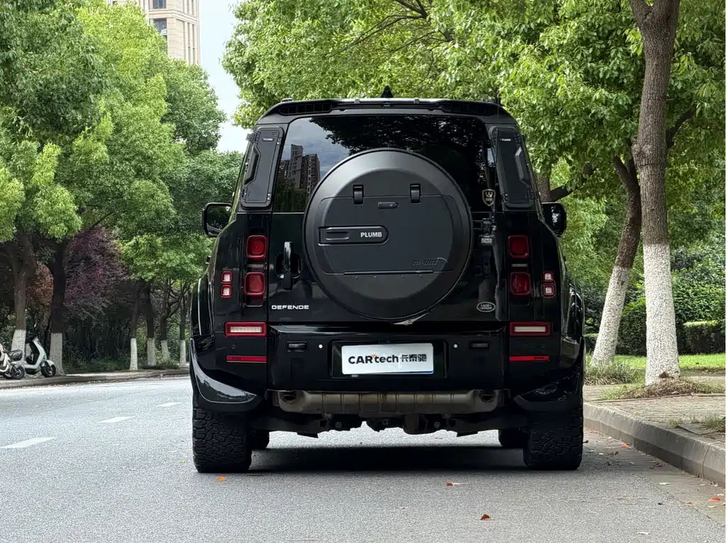Land Rover Defender 110 3.0 T P400 XS
