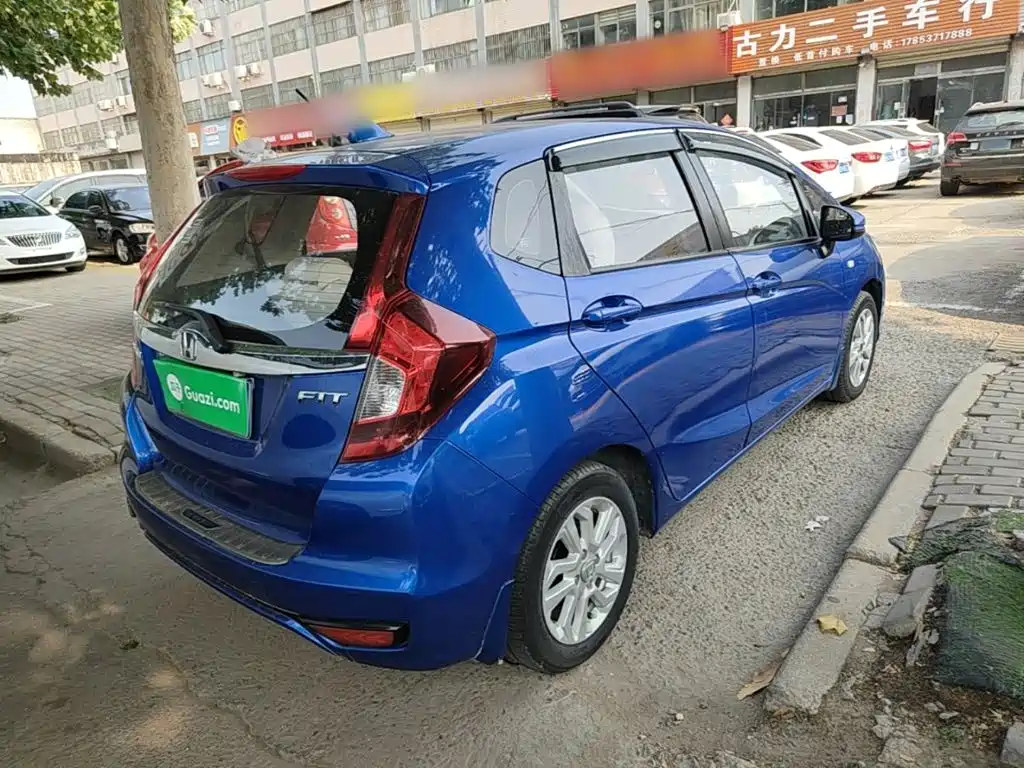 Fit 1.5 L CVT Comfort Sunroof