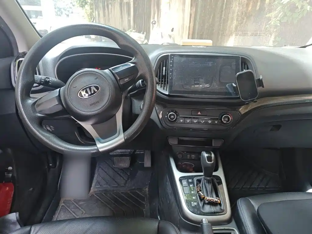 KX3 1.6 L Auto 2 WD DLX