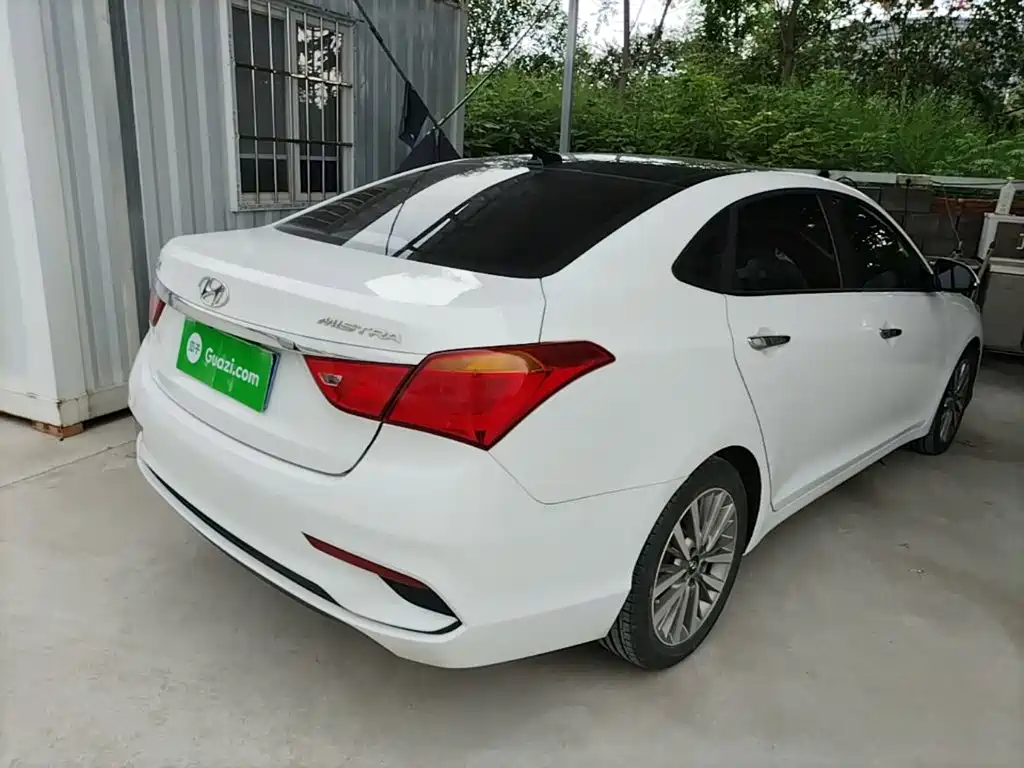 Mistra 1.8 L Auto Intelligent GLS CN-V
