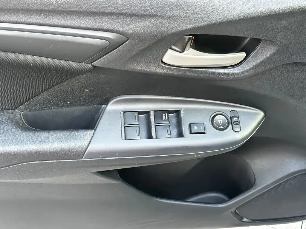 Fit 1.5 L CVT Comfort
