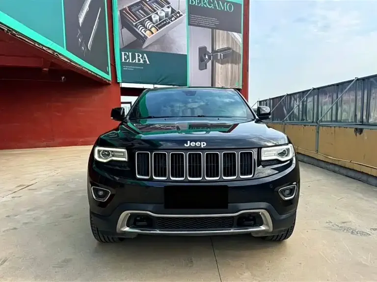 Jeep Grand Cherokee (Import) 3.0 L Elite Navigation