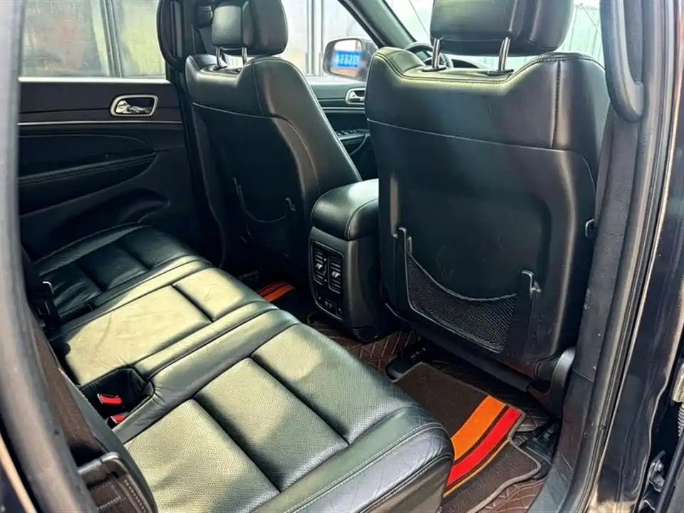 Grand Cherokee (Import) 3.0 L Elite Navigation