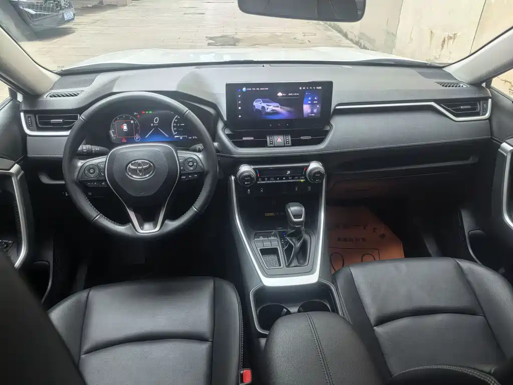 RAV4 2.0 L CVT 2 WD Style Plus