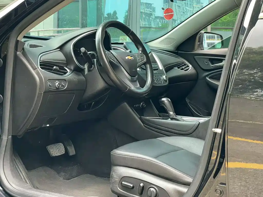 Malibu XL 535 T CVT Sharp Dynamic