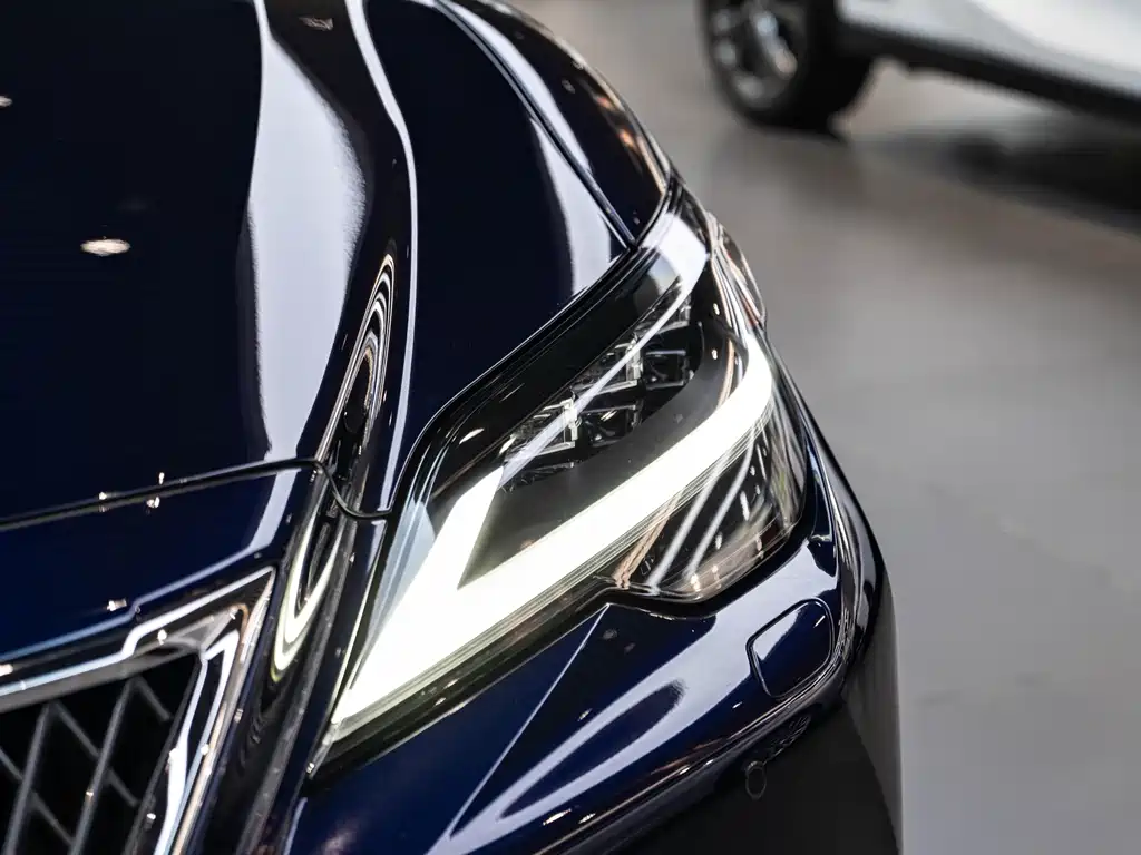 Lexus LS 500 h Luxury