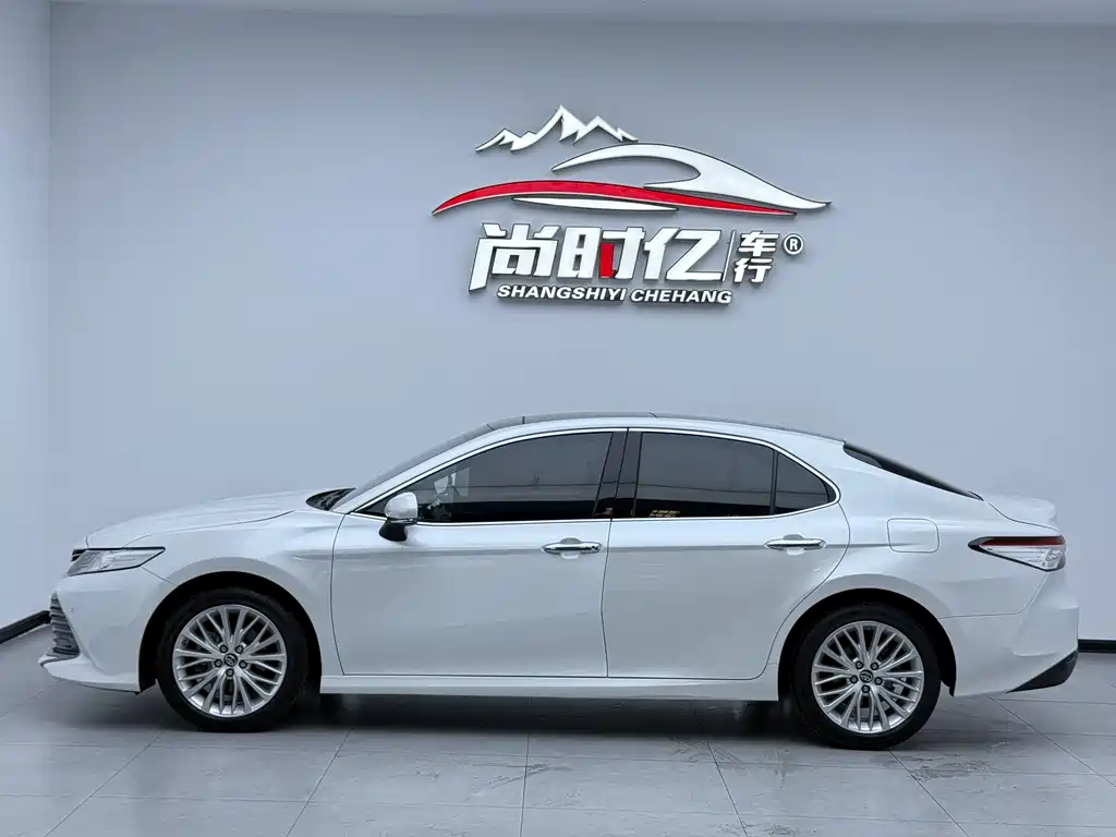 Camry 2.5 G Luxury CN-VI