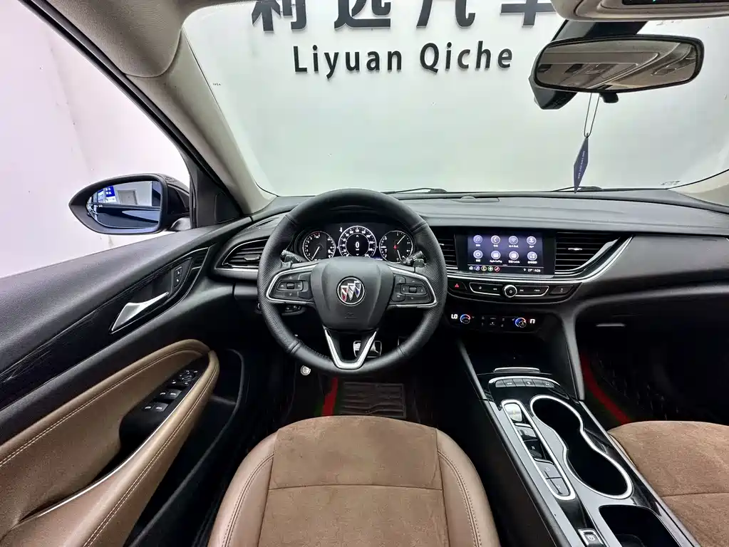 Regal 552 T Luxury