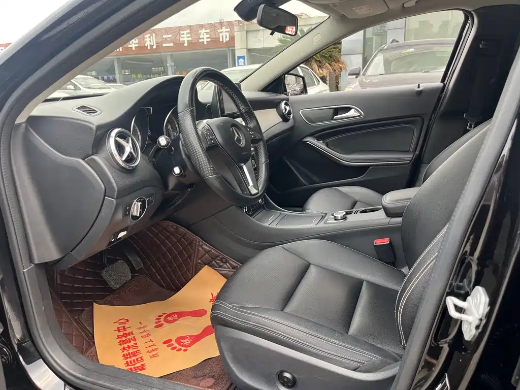 Mercedes-Benz GLA GLA 200 Dynamic