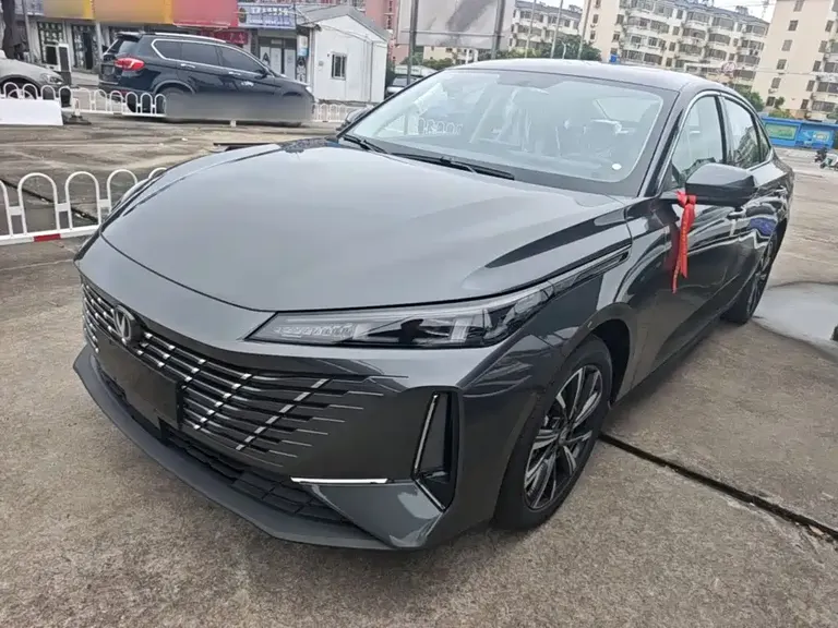 Changan Eado Blue Whale 1.5 T 500 Bar Distinguished