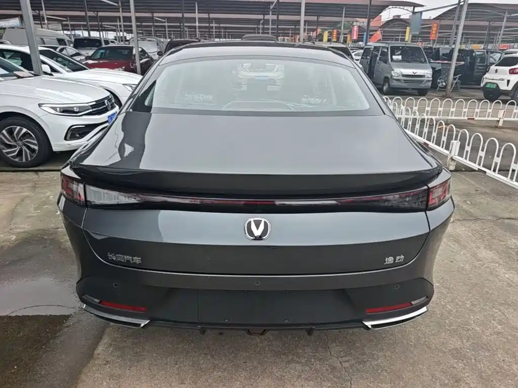 Eado Blue Whale 1.5 T 500 Bar Distinguished