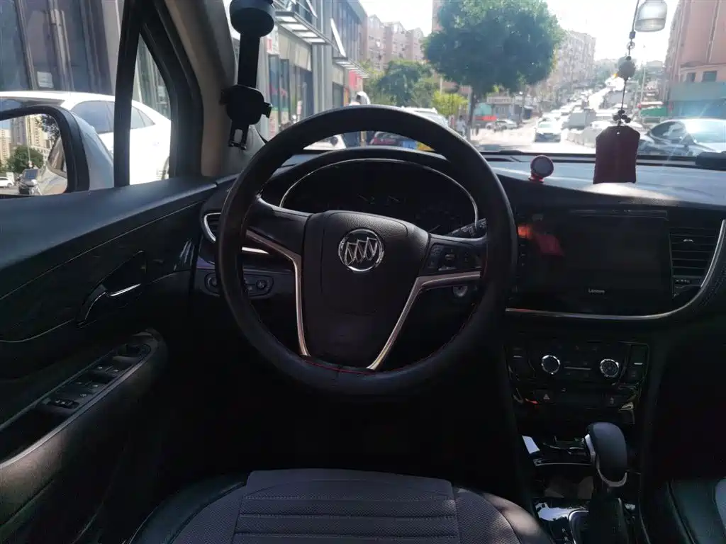 Encore 18 T Auto 2 WD Urban Leading